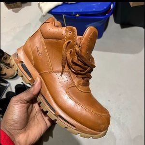 I have 2 pair of Nike boots with out the box in great condition $125 per shoe